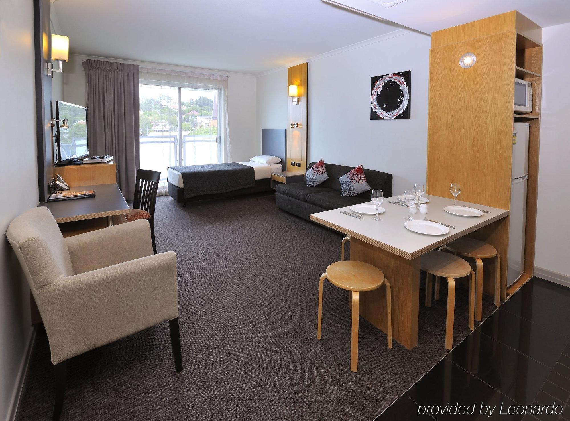 Metro Hotel Ipswich International Екстериор снимка
