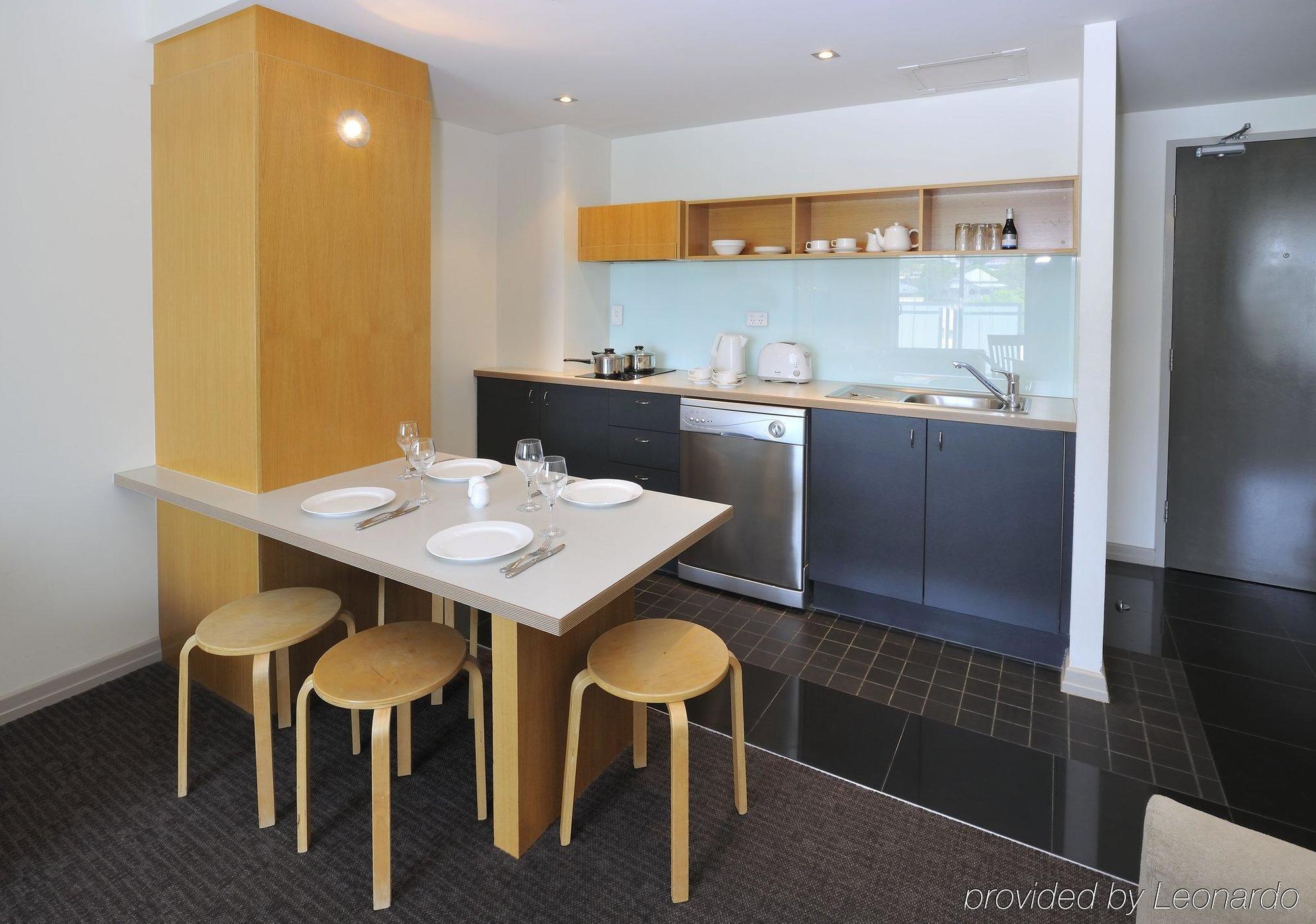 Metro Hotel Ipswich International Екстериор снимка