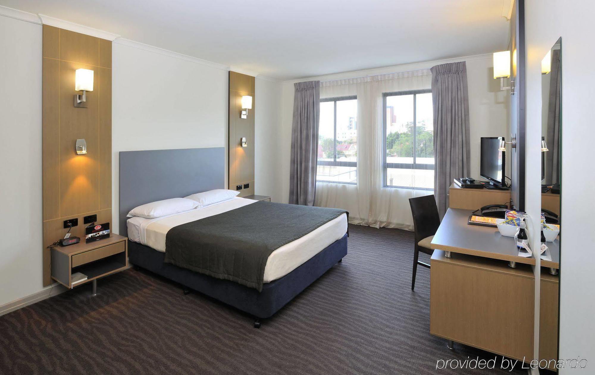 Metro Hotel Ipswich International Екстериор снимка