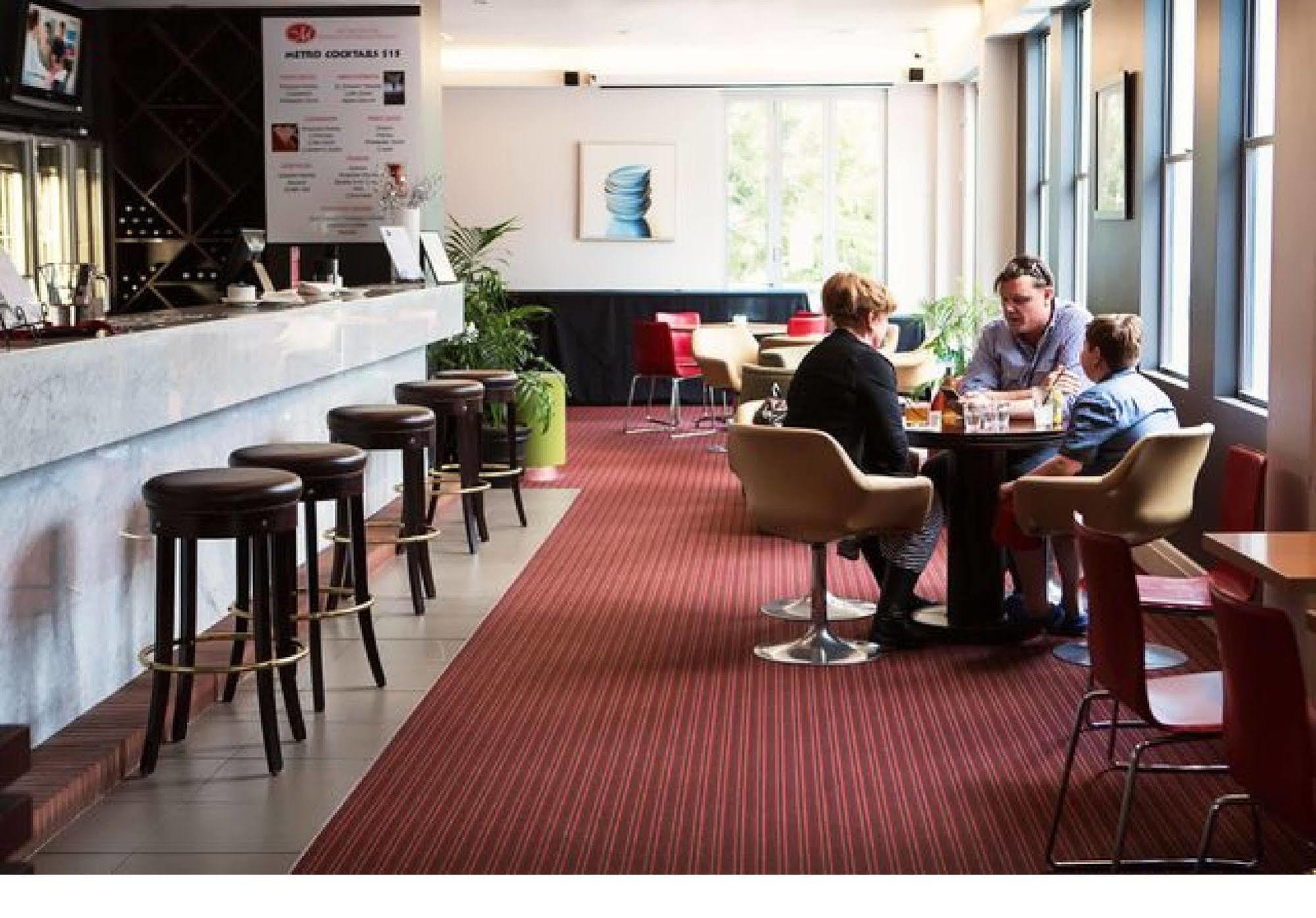 Metro Hotel Ipswich International Екстериор снимка